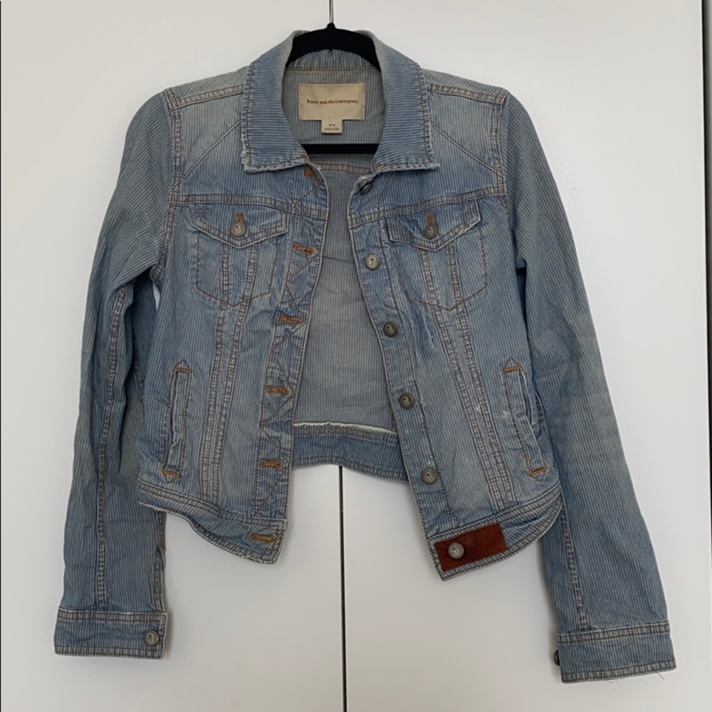 Distressed cropped denim jacket